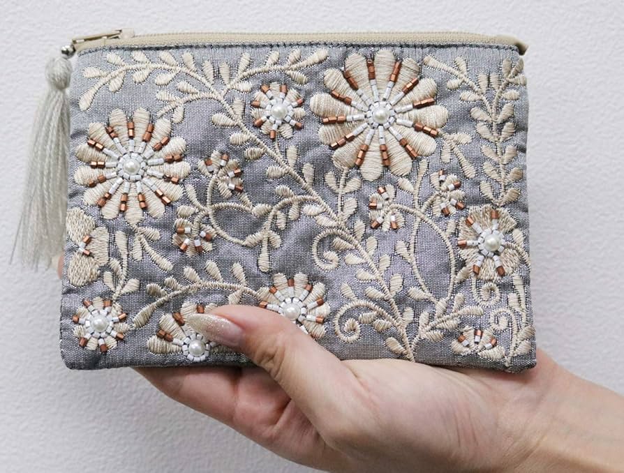Amazon.co.jp: 東京かんかん ビーズ刺繍ミニフラットポーチ